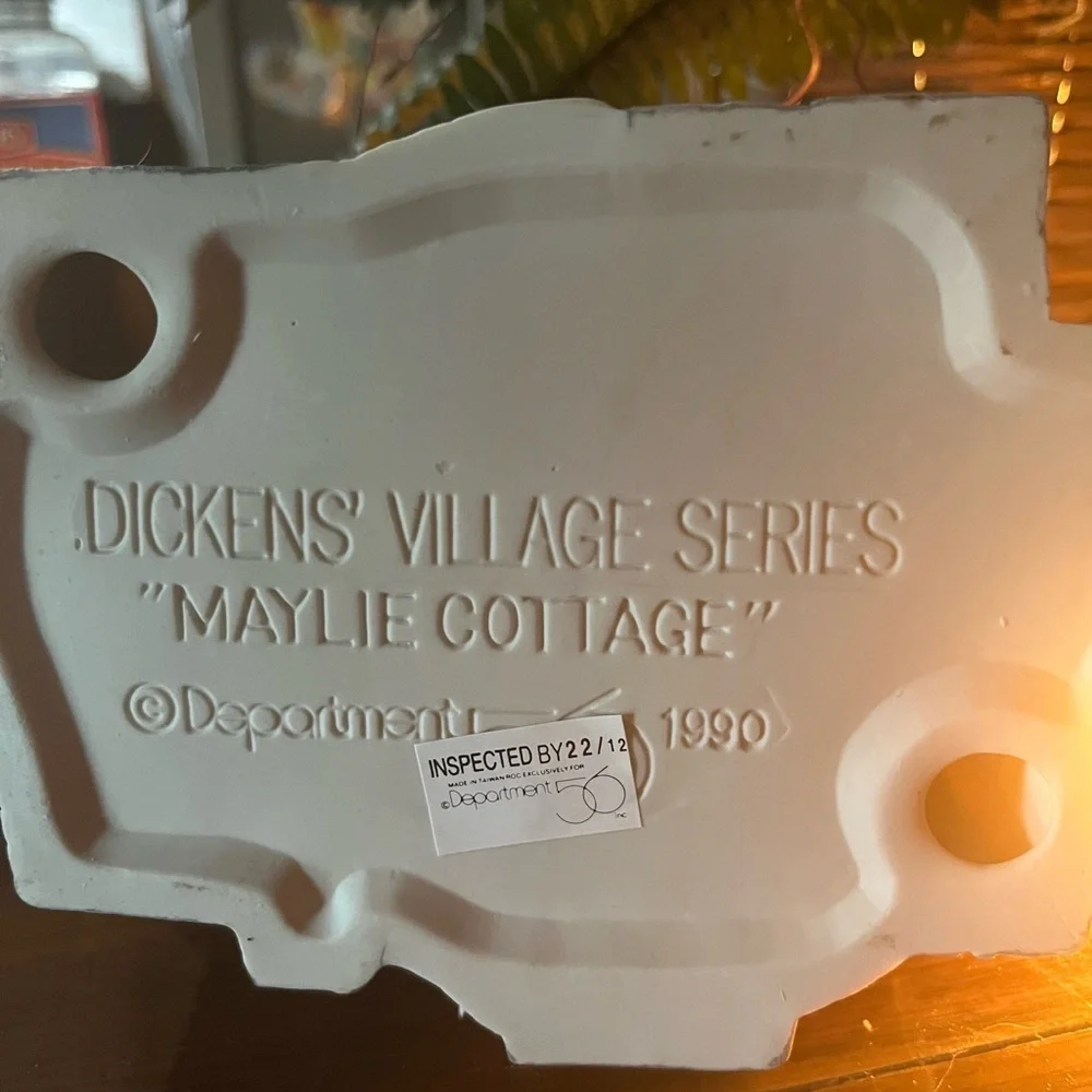 Department 56 Illuminated Cottage with Brown and Cream Accents